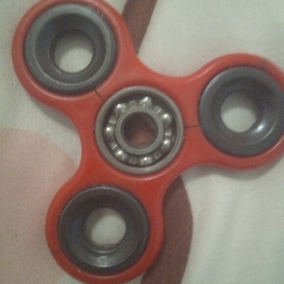 Red Fidget Spinner - Picture 3 of 3